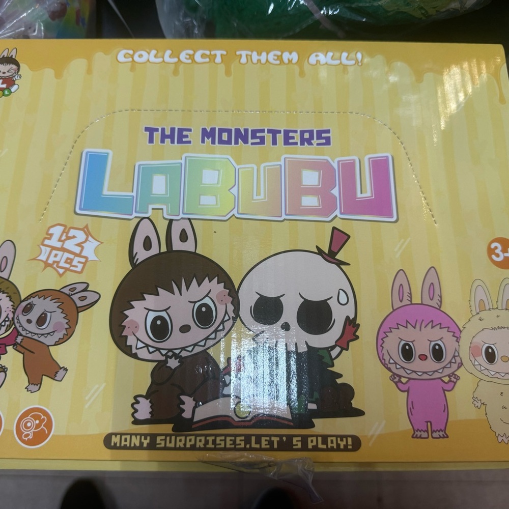 The Monsters Collectible Toy Set - Multicolor